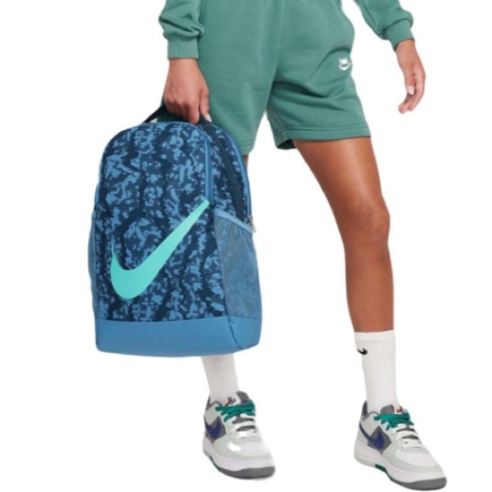 Nike Brasilia Big Kids' Backpack - Picture 6 of 7